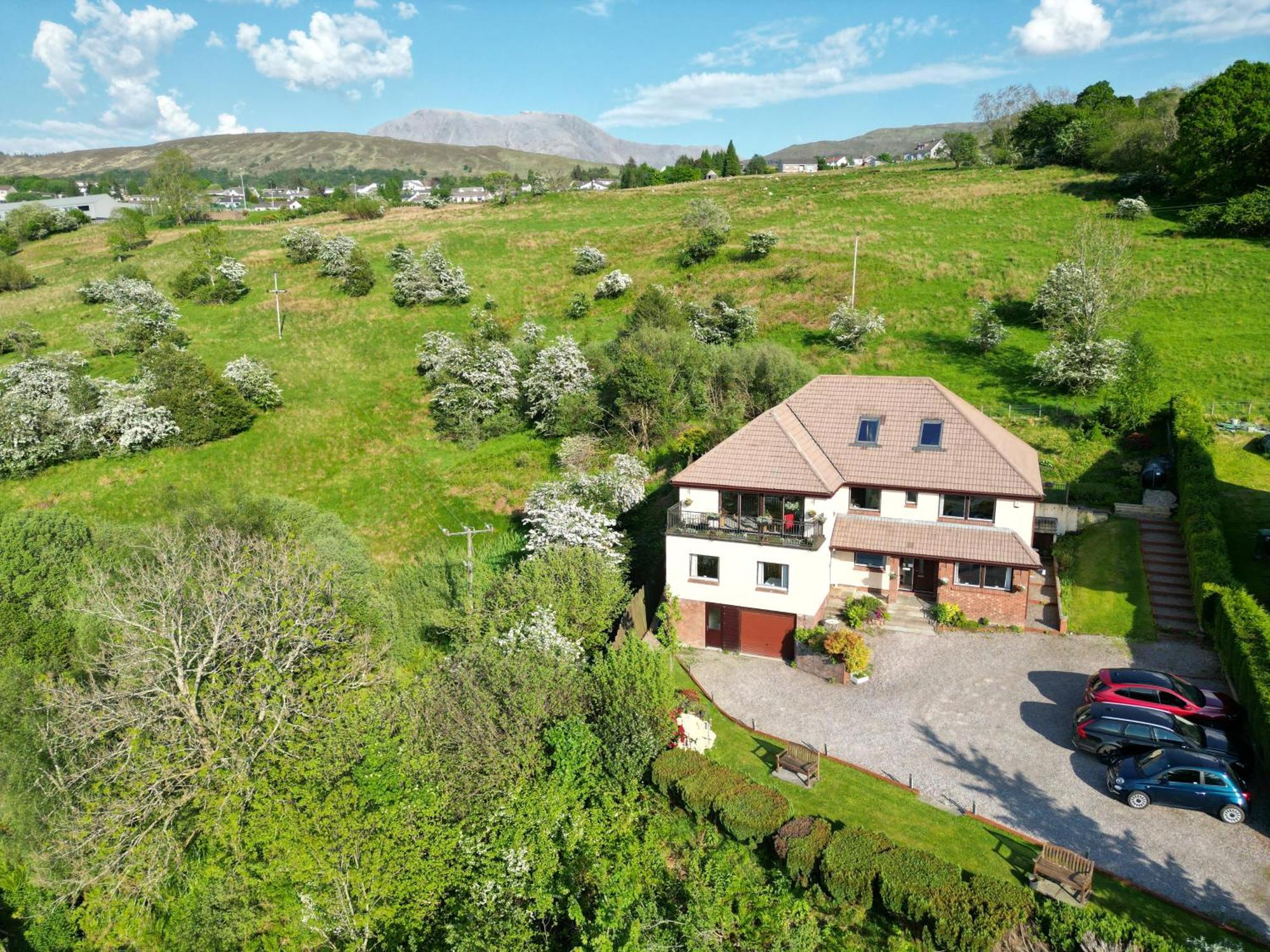 Appartamento Balcarres Self Catering Fort William Esterno foto